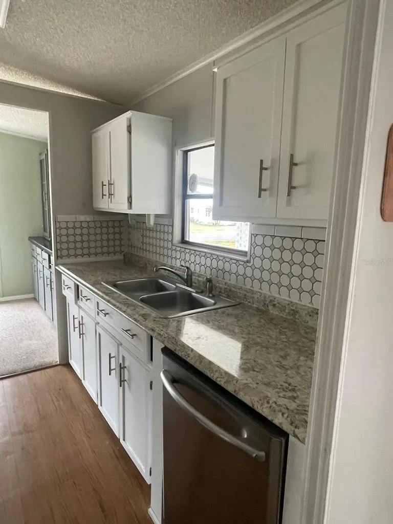 2839 Manatee Road Tavares FL 32778