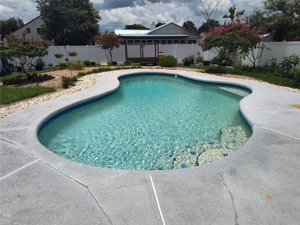 8850 Pine Bay Court Orlando FL 32825