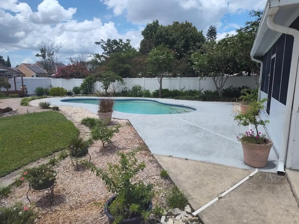 8850 Pine Bay Court Orlando FL 32825