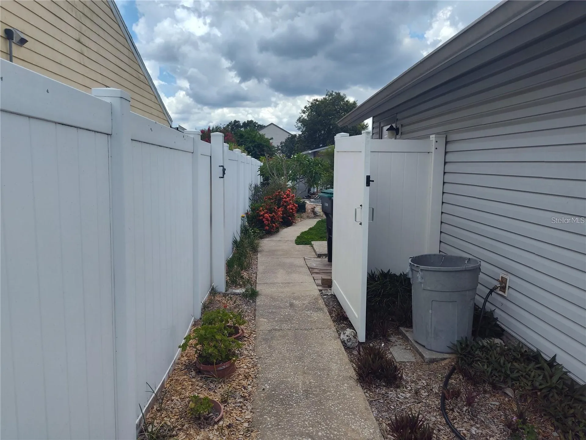 8850 Pine Bay Court Orlando FL 32825