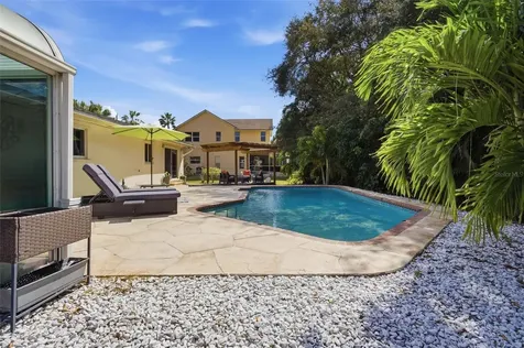 431 S Old Hiatus Rd Avenue Fort Lauderdale FL 33325