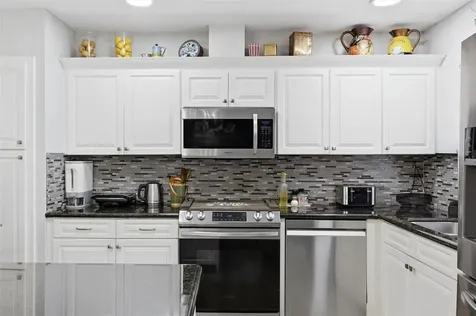 431 S Old Hiatus Rd Avenue Fort Lauderdale FL 33325