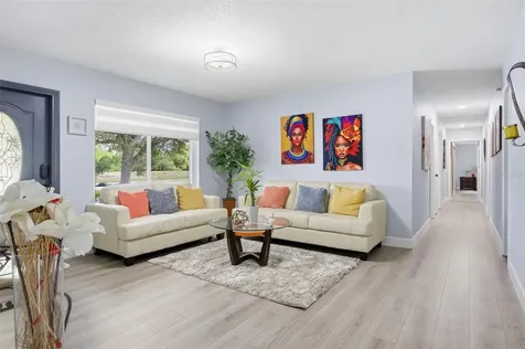 431 S Old Hiatus Rd Avenue Fort Lauderdale FL 33325