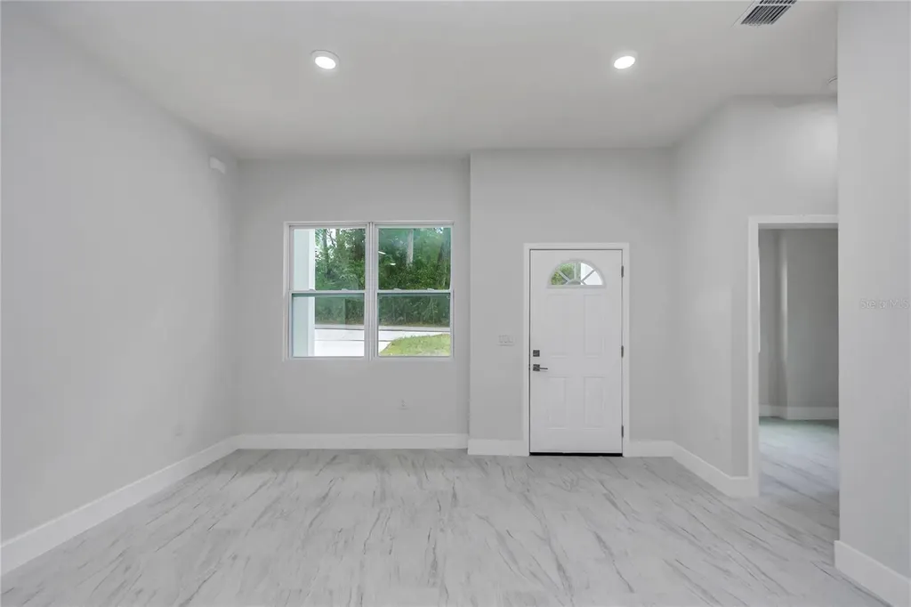 4592 SW Channel Heights Court Dunnellon FL 34431