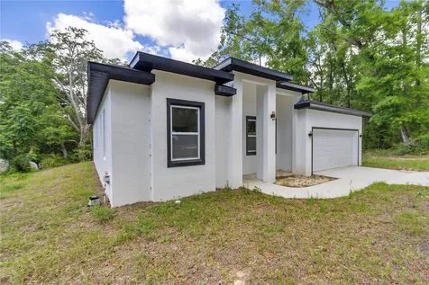 4592 SW Channel Heights Court Dunnellon FL 34431