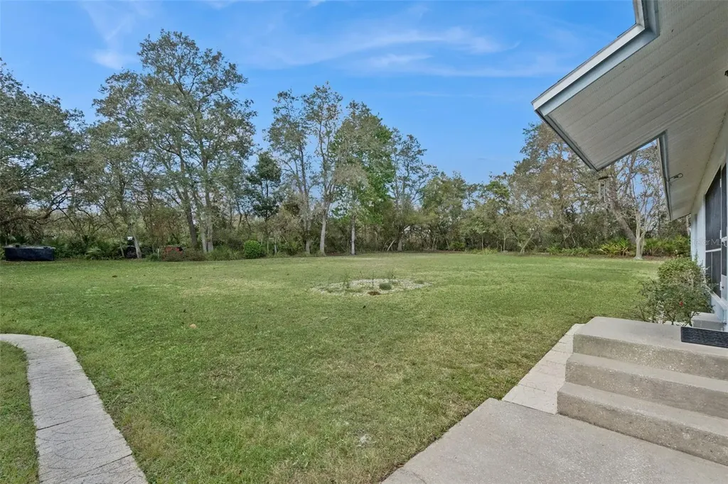 41731 Dahlia Street Eustis FL 32736