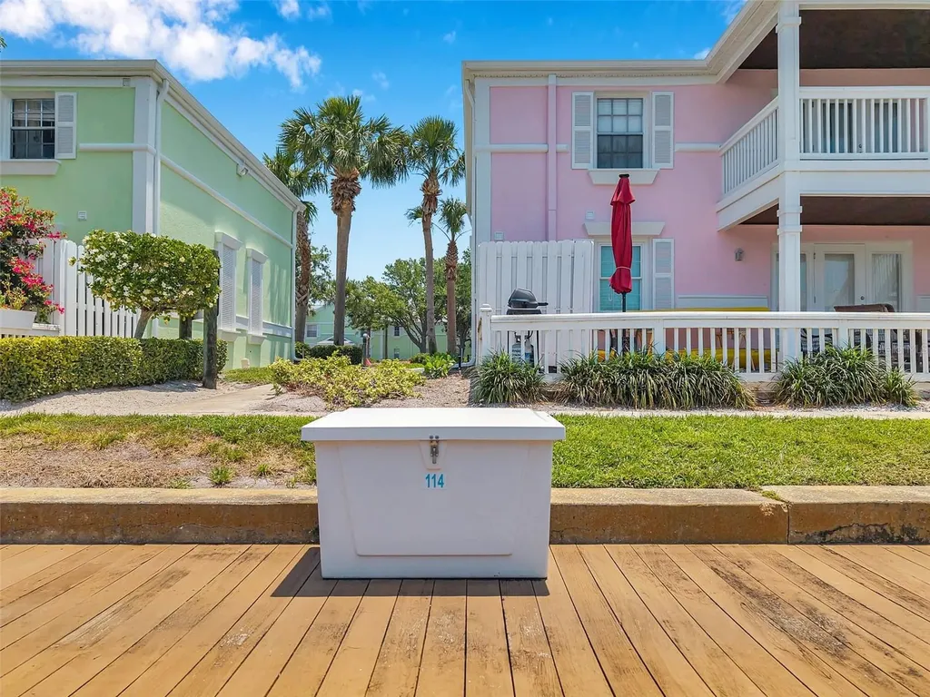 0 #114SS Coquina Key Drive SE St Petersburg FL 33705