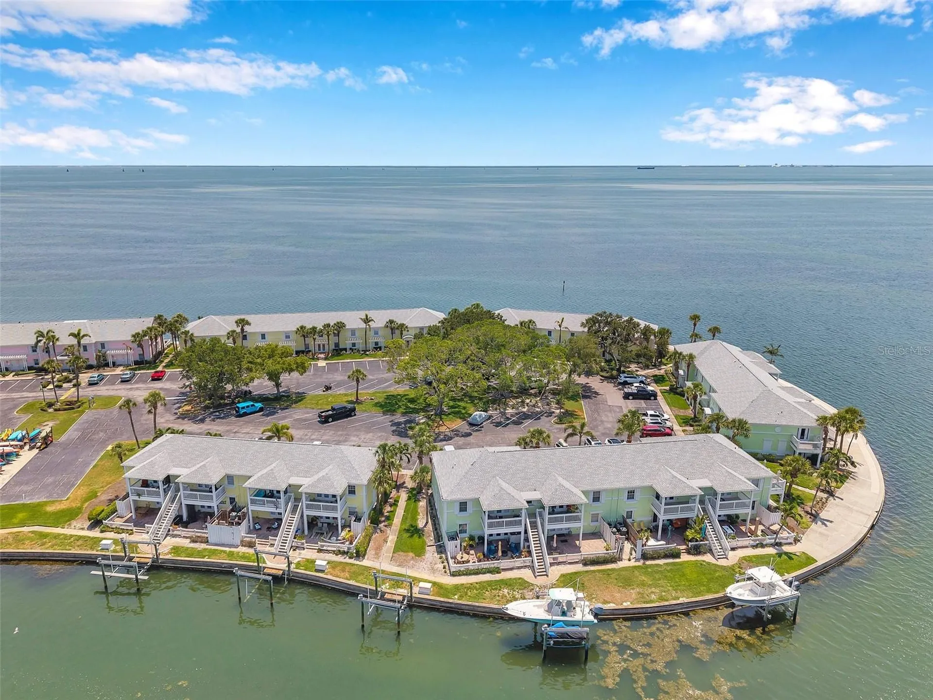 0 #114SS Coquina Key Drive SE St Petersburg FL 33705