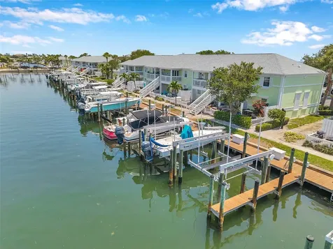 0 #114SS Coquina Key Drive SE St Petersburg FL 33705