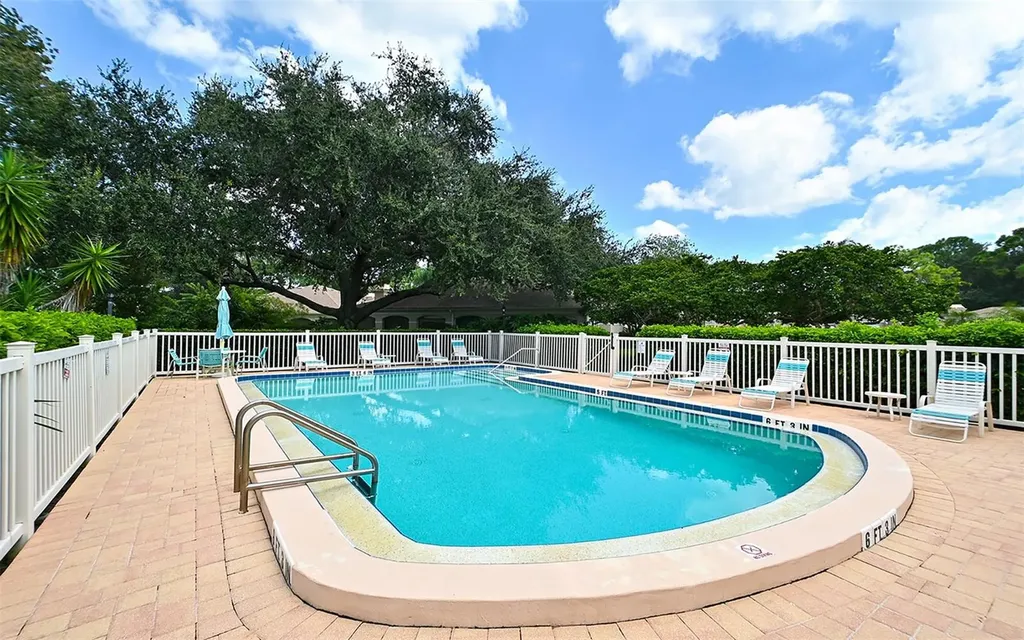 5521 Chanteclaire Sarasota FL 34235