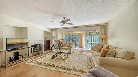 5521 Chanteclaire Sarasota FL 34235