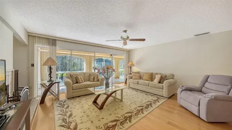 5521 Chanteclaire Sarasota FL 34235