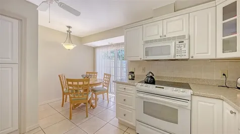 5521 Chanteclaire Sarasota FL 34235