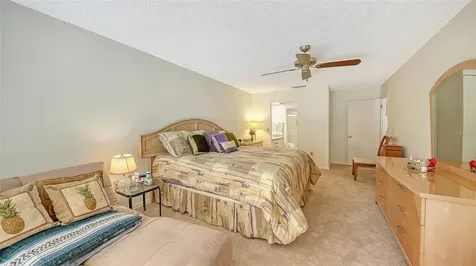 5521 Chanteclaire Sarasota FL 34235