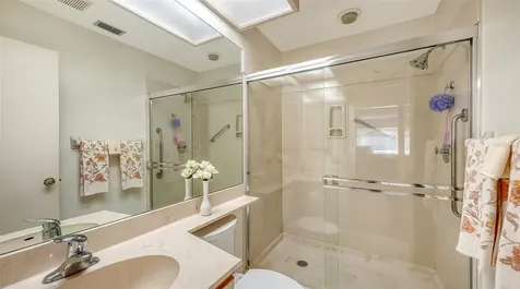 5521 Chanteclaire Sarasota FL 34235