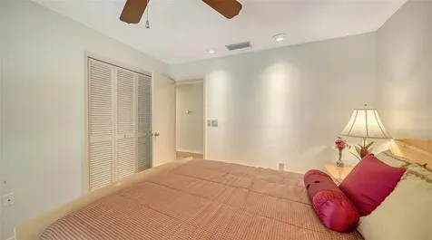 5521 Chanteclaire Sarasota FL 34235