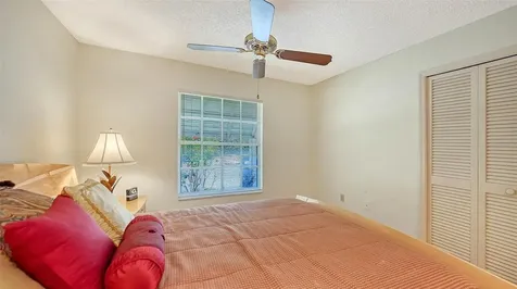 5521 Chanteclaire Sarasota FL 34235