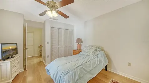 5521 Chanteclaire Sarasota FL 34235