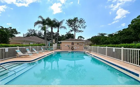 5521 Chanteclaire Sarasota FL 34235