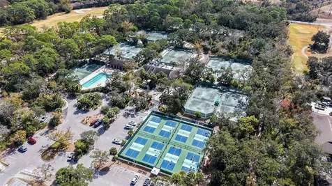 5521 Chanteclaire Sarasota FL 34235