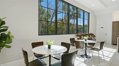 5521 Chanteclaire Sarasota FL 34235