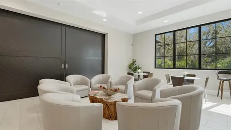 5521 Chanteclaire Sarasota FL 34235