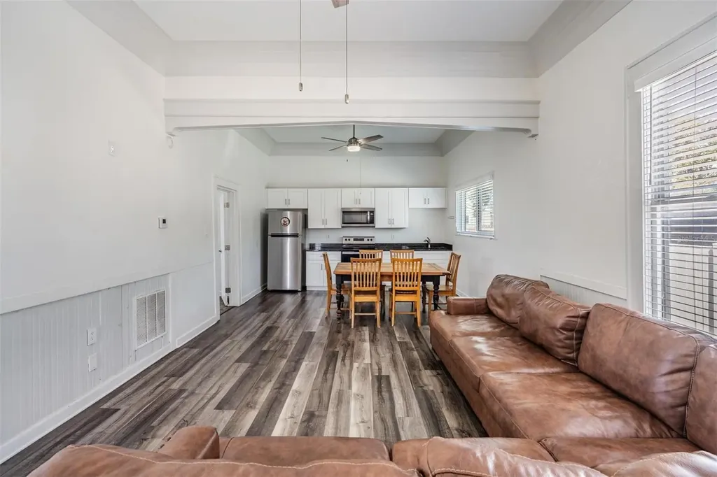 2319 W Aileen Street Tampa FL 33607