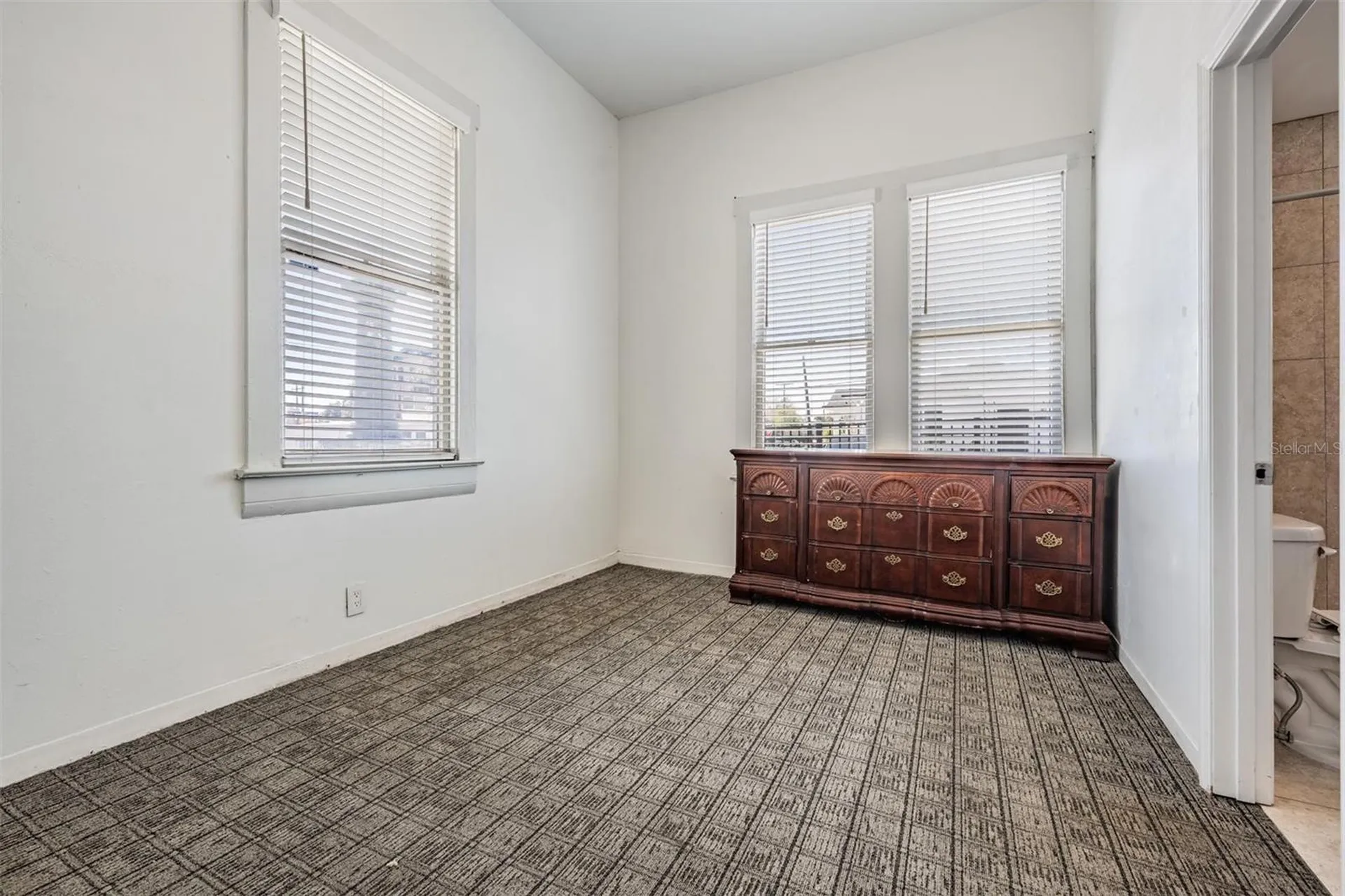 2319 W Aileen Street Tampa FL 33607