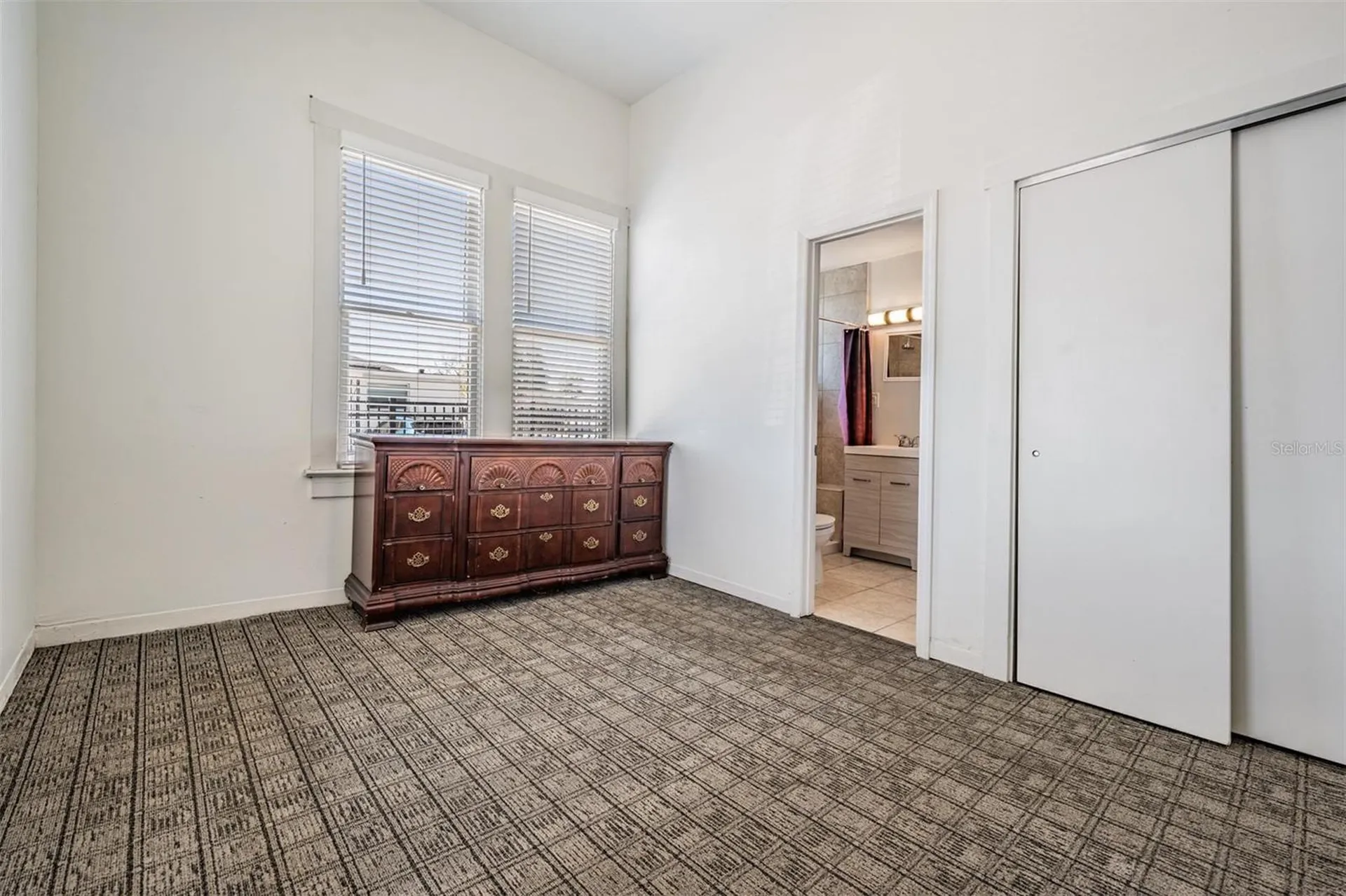 2319 W Aileen Street Tampa FL 33607