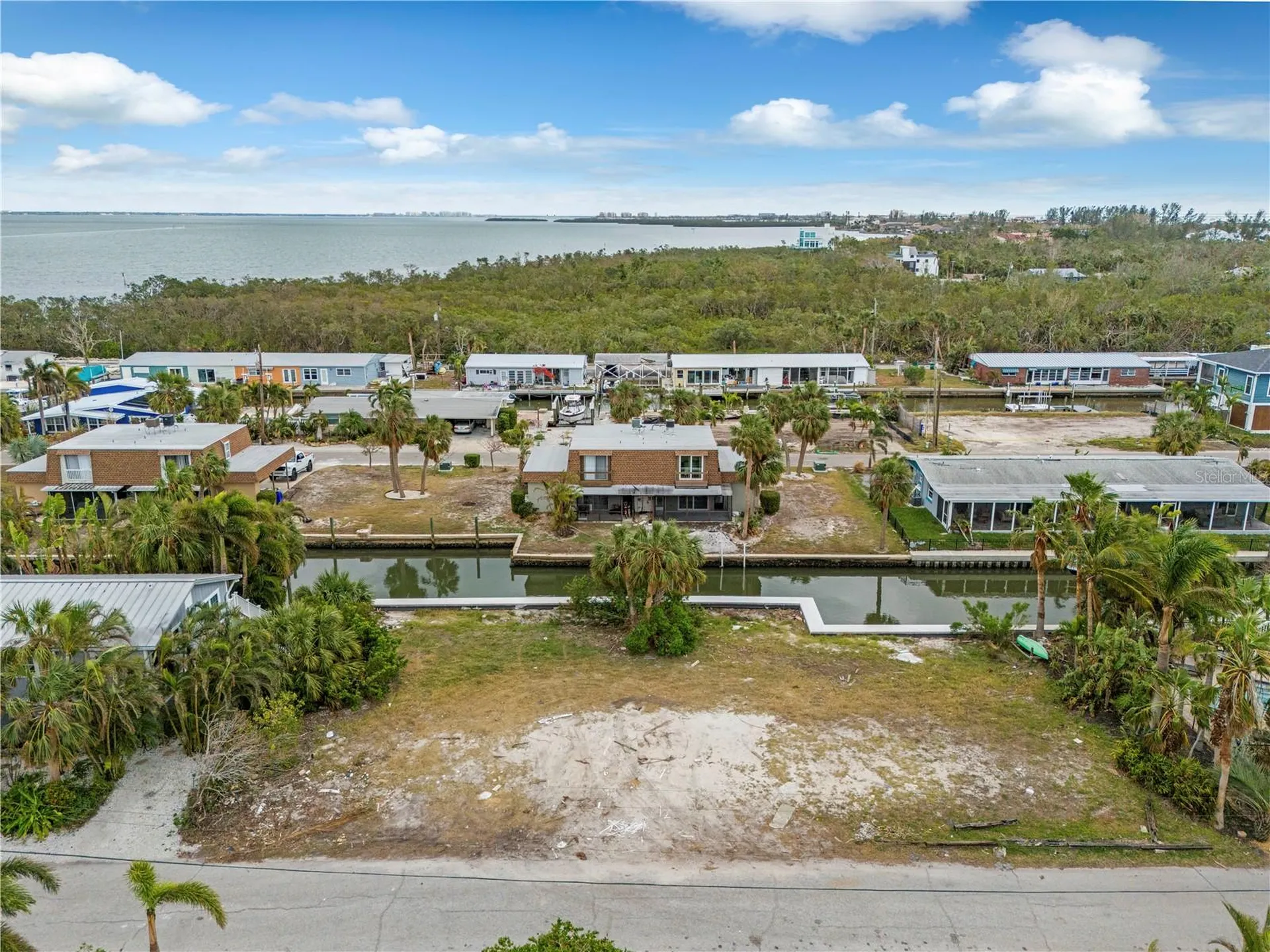 720 Tarawitt Drive Longboat Key FL 34228
