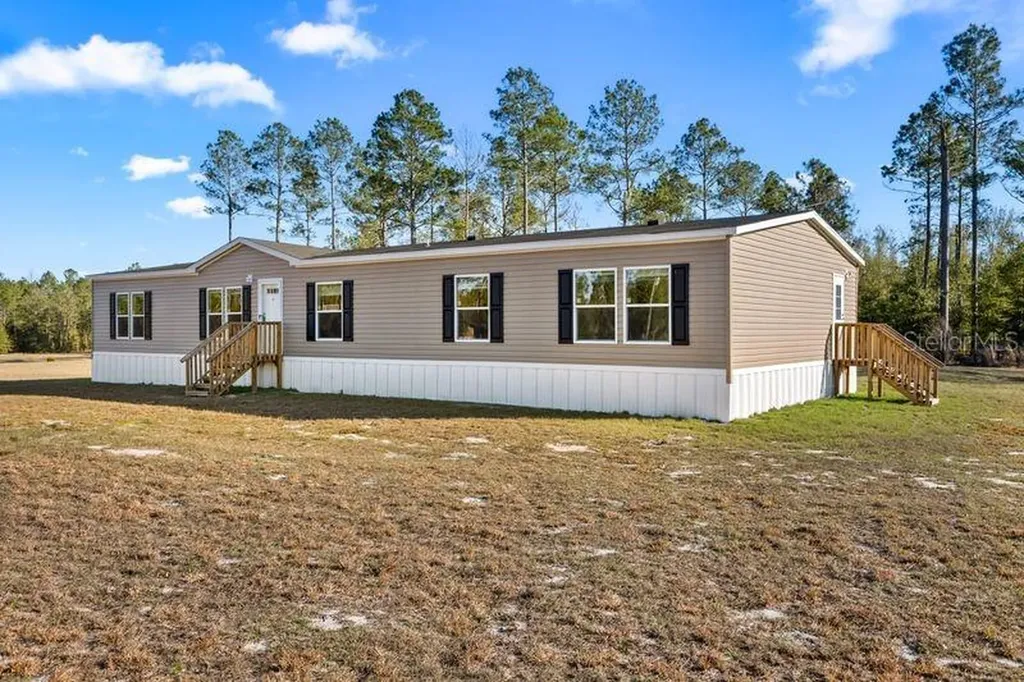 15473 157 Point Live Oak FL 32060
