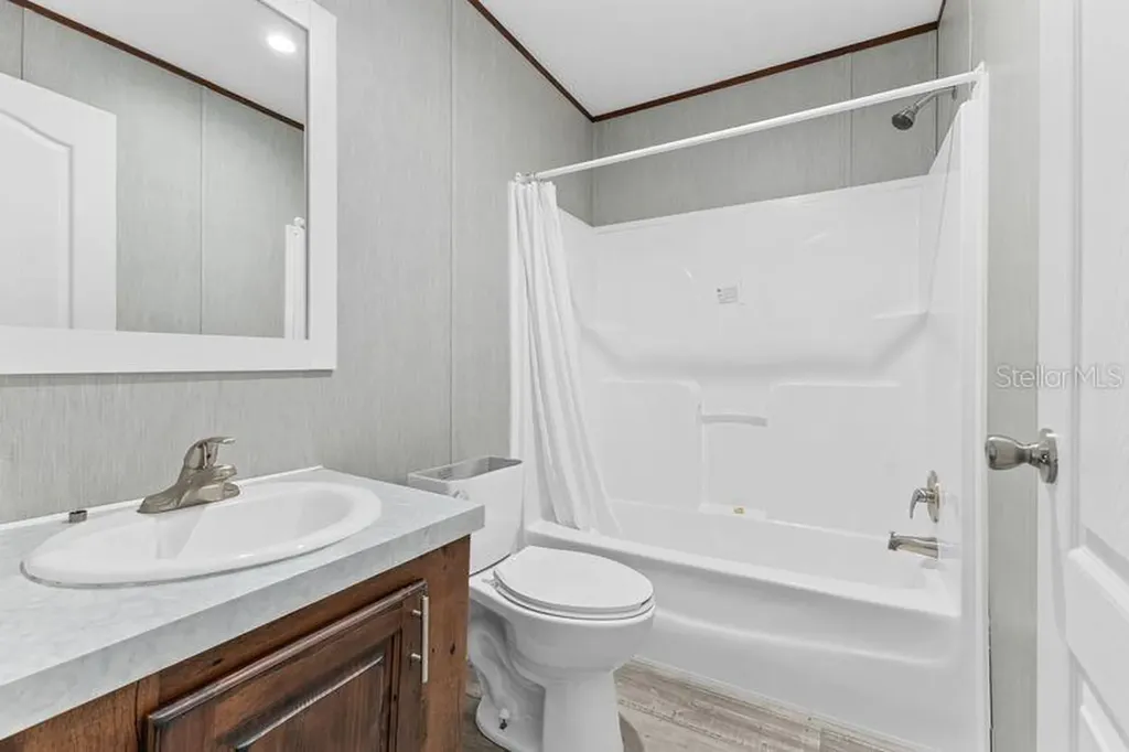 15473 157 Point Live Oak FL 32060