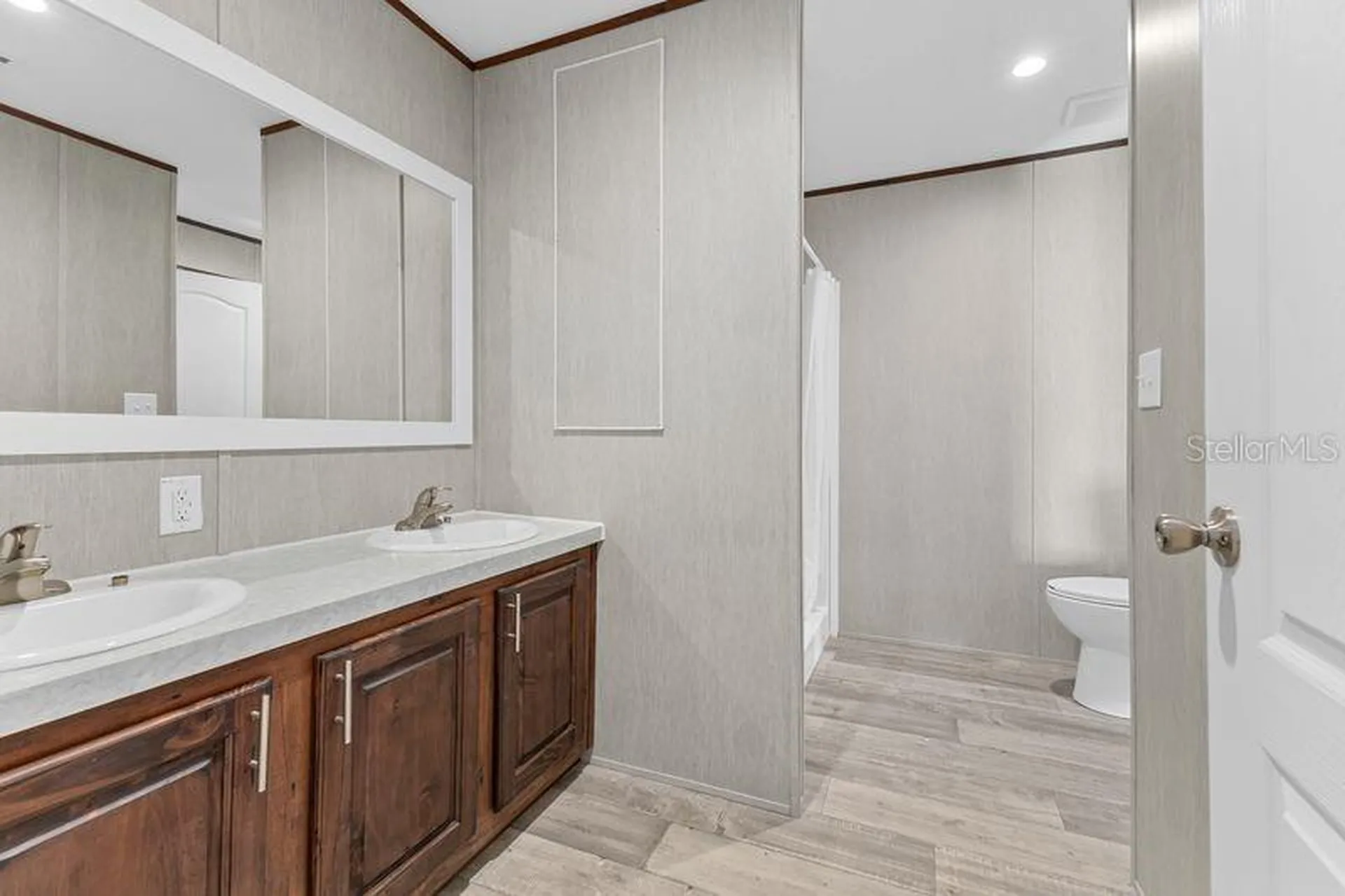 15473 157 Point Live Oak FL 32060