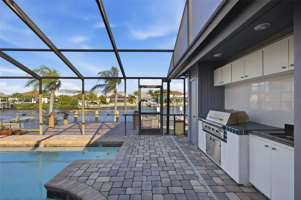 4157 Saltwater Boulevard Tampa FL 33615