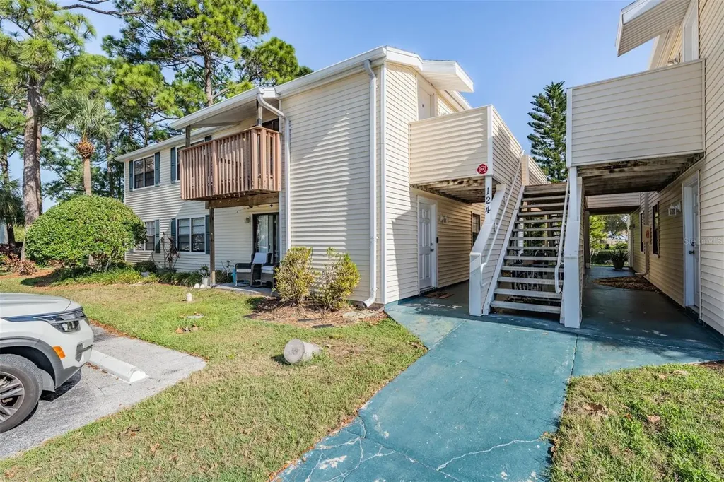 124 Loblolly Court Oldsmar FL 34677