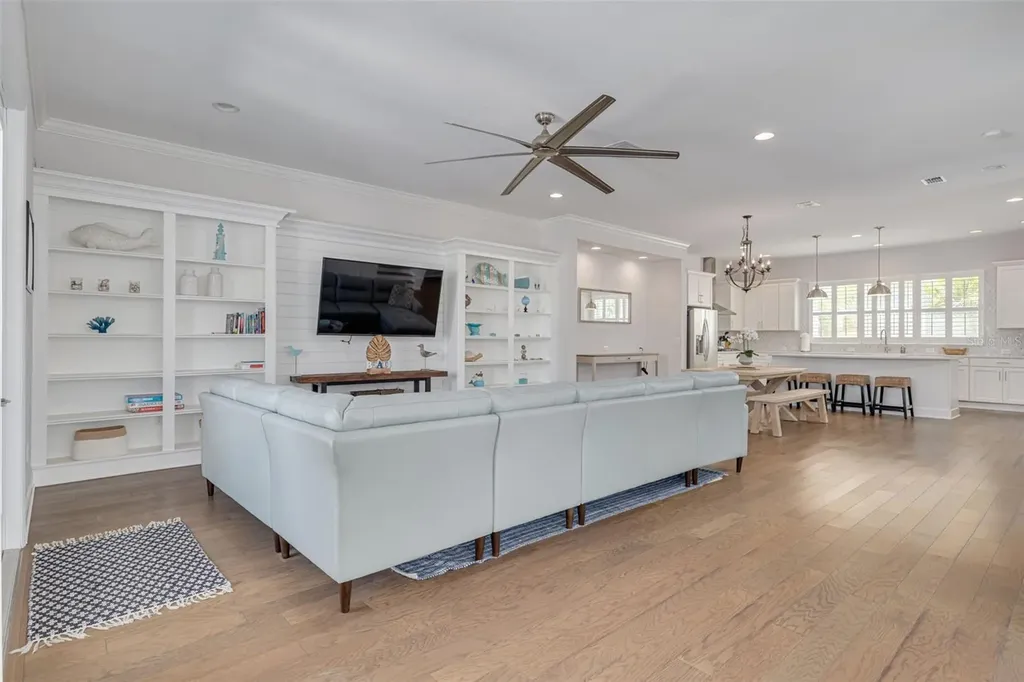 16306 1st Street E Redington Beach FL 33708