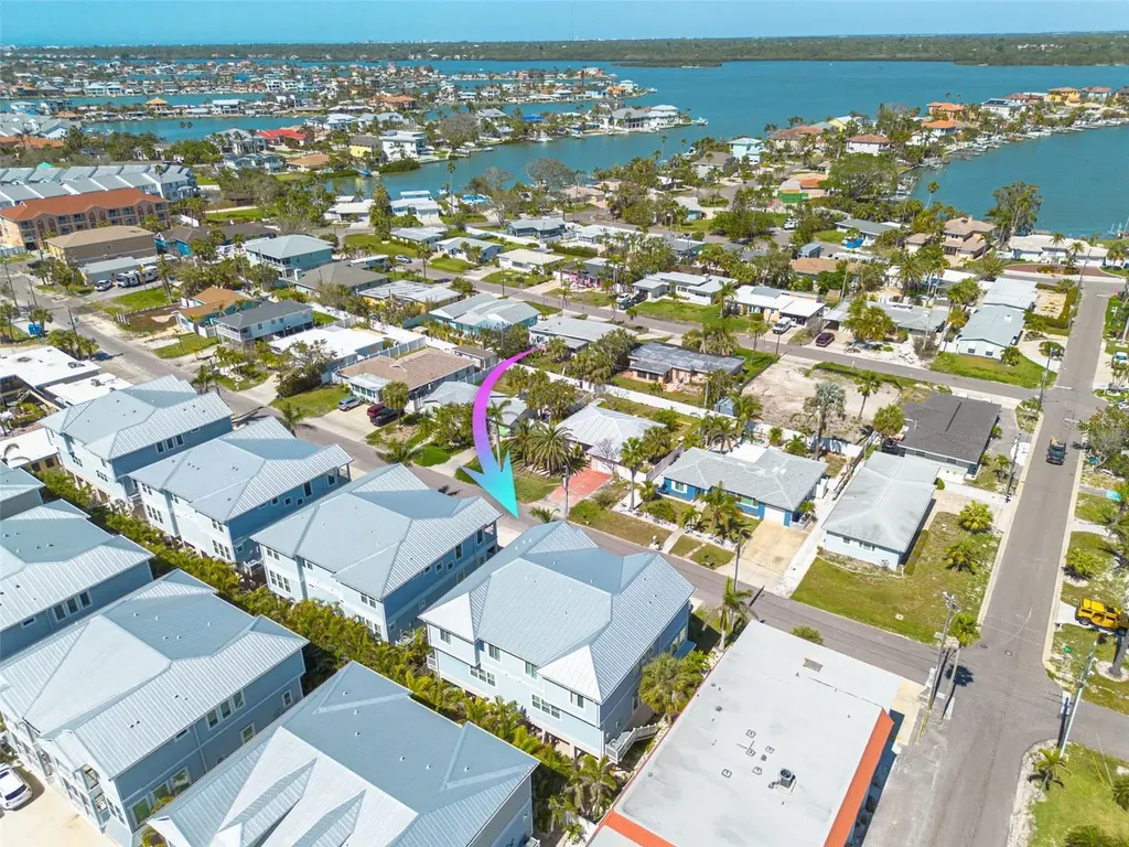 16306 1st Street E Redington Beach FL 33708