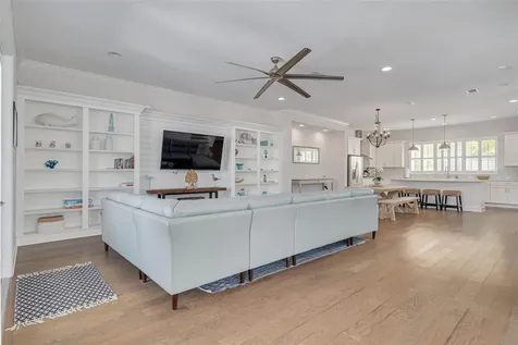 16306 1st Street E Redington Beach FL 33708