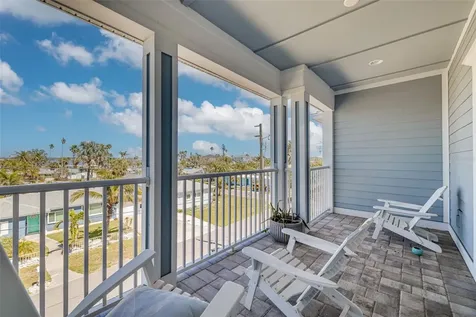 16306 1st Street E Redington Beach FL 33708
