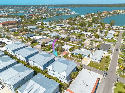 16306 1st Street E Redington Beach FL 33708