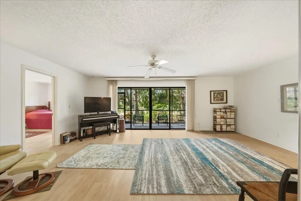 1711 Pelican Cove Road Sarasota FL 34231