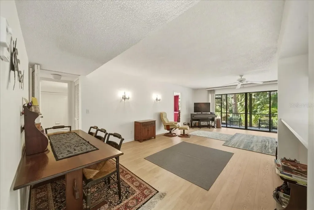 1711 Pelican Cove Road Sarasota FL 34231
