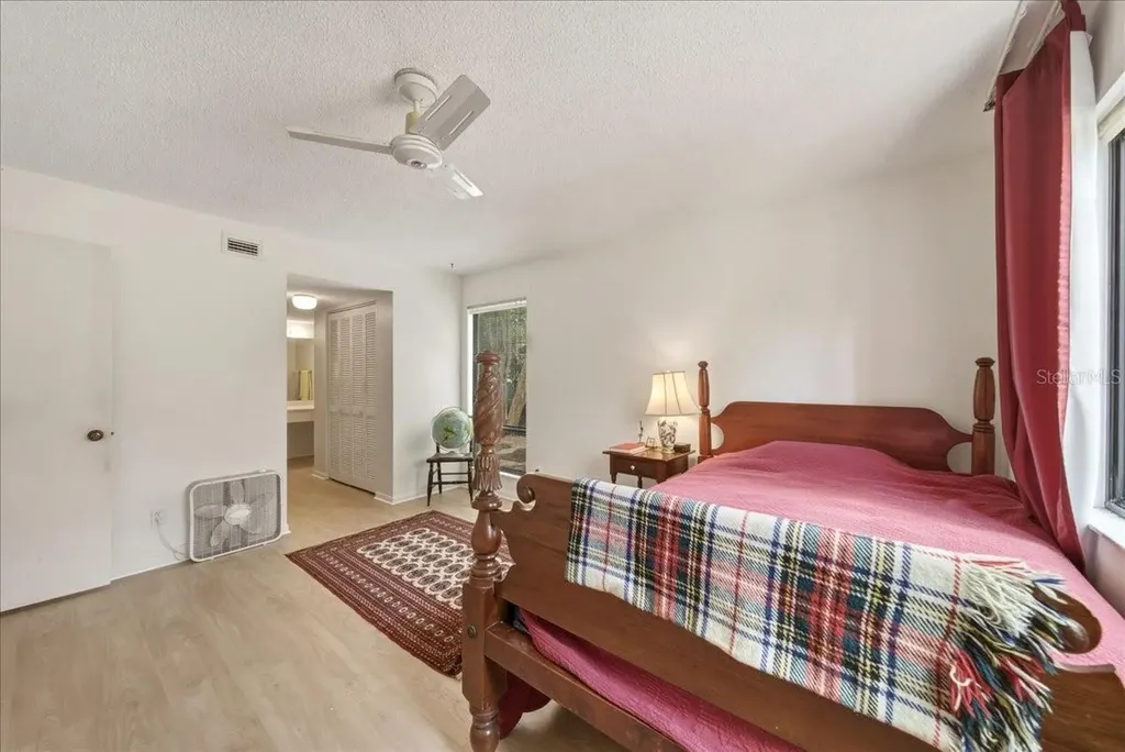 1711 Pelican Cove Road Sarasota FL 34231