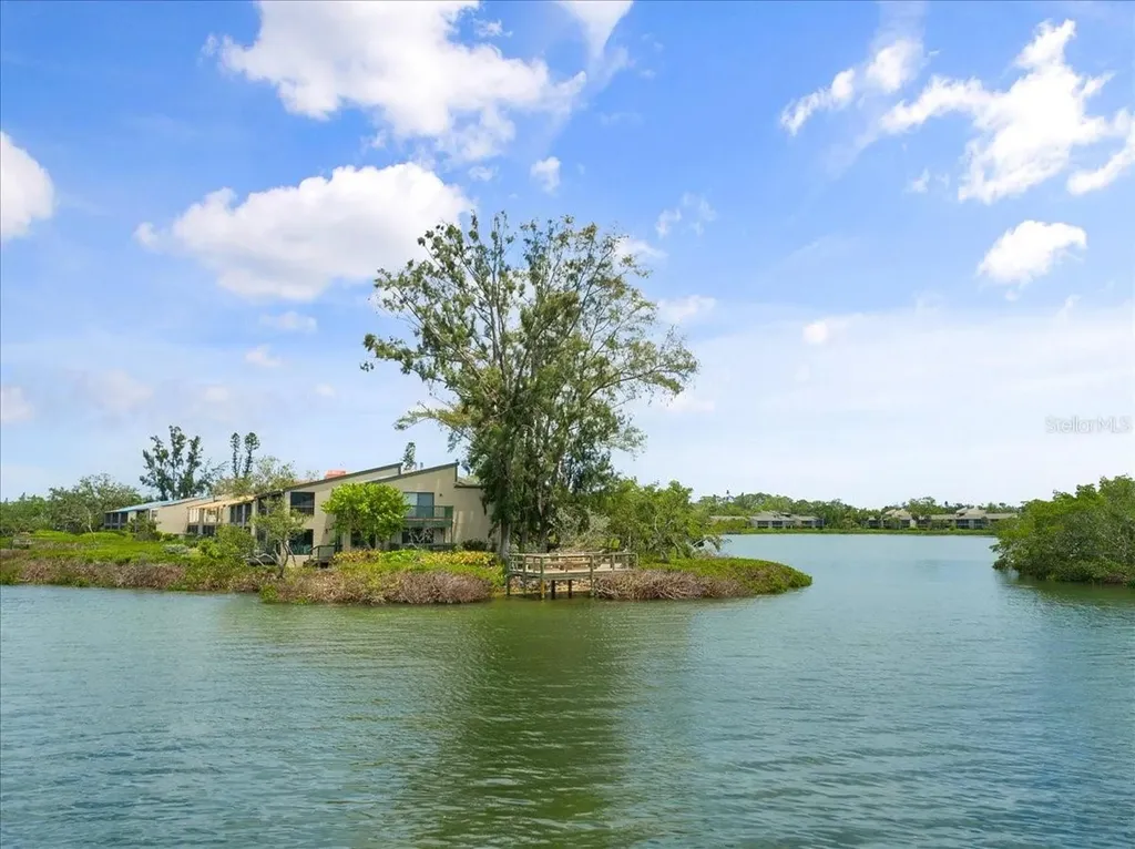 1711 Pelican Cove Road Sarasota FL 34231