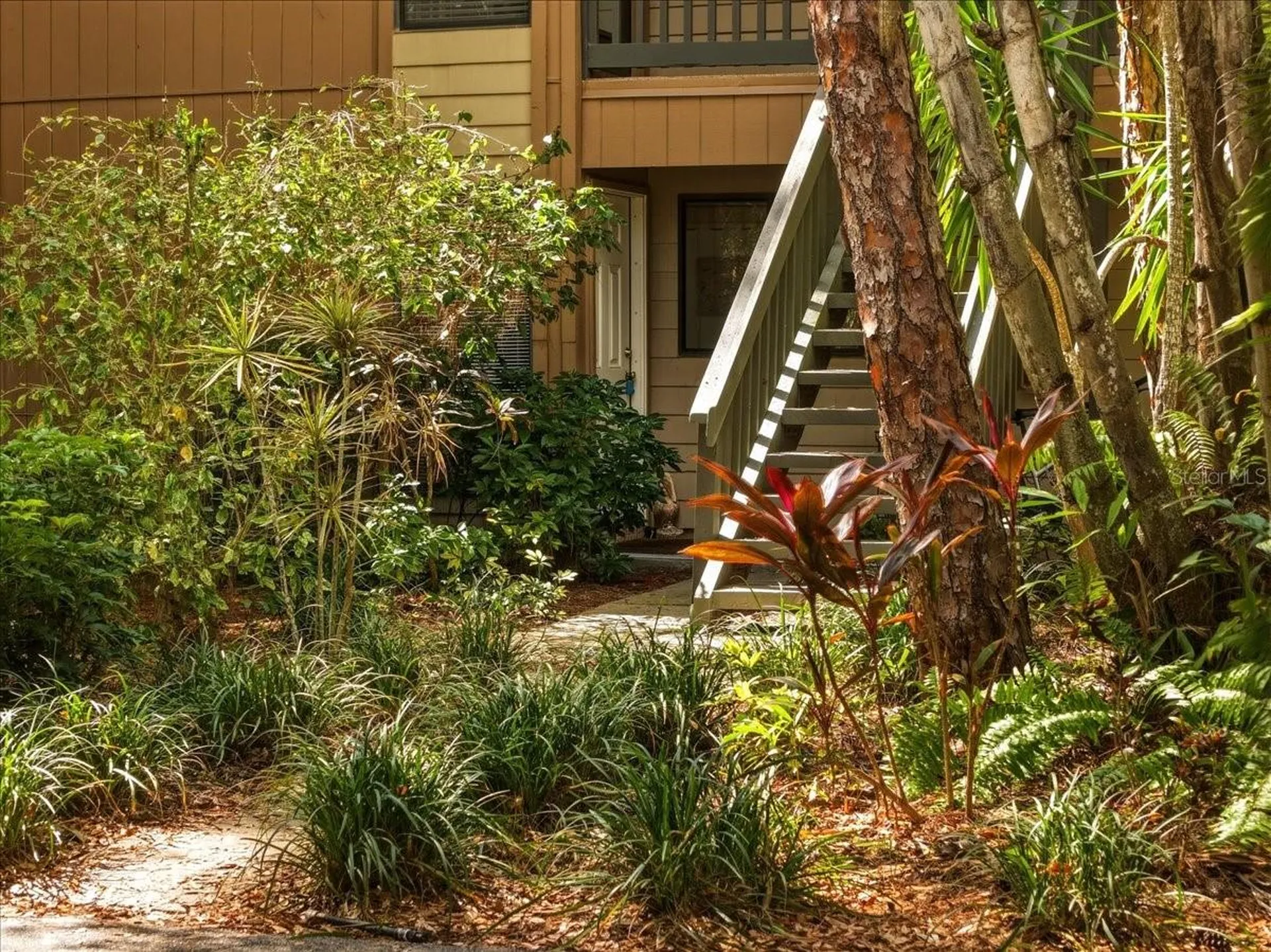 1711 Pelican Cove Road Sarasota FL 34231