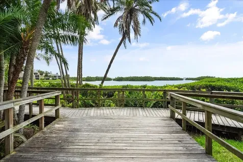 1711 Pelican Cove Road Sarasota FL 34231