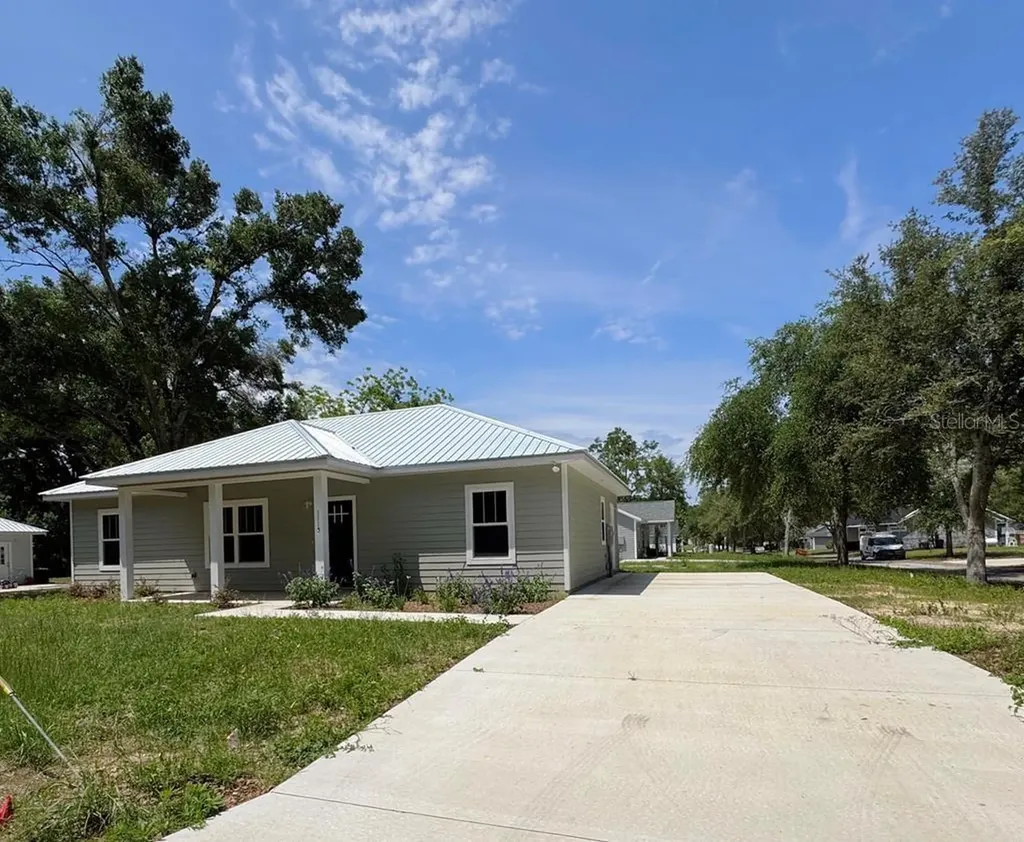 1115 Ricks Street Bell FL 32619