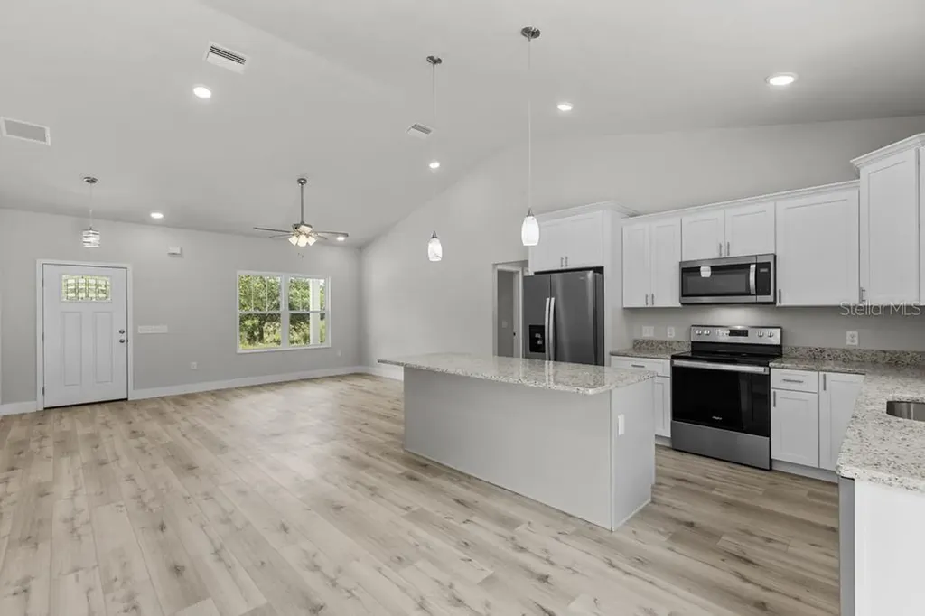 1115 Ricks Street Bell FL 32619