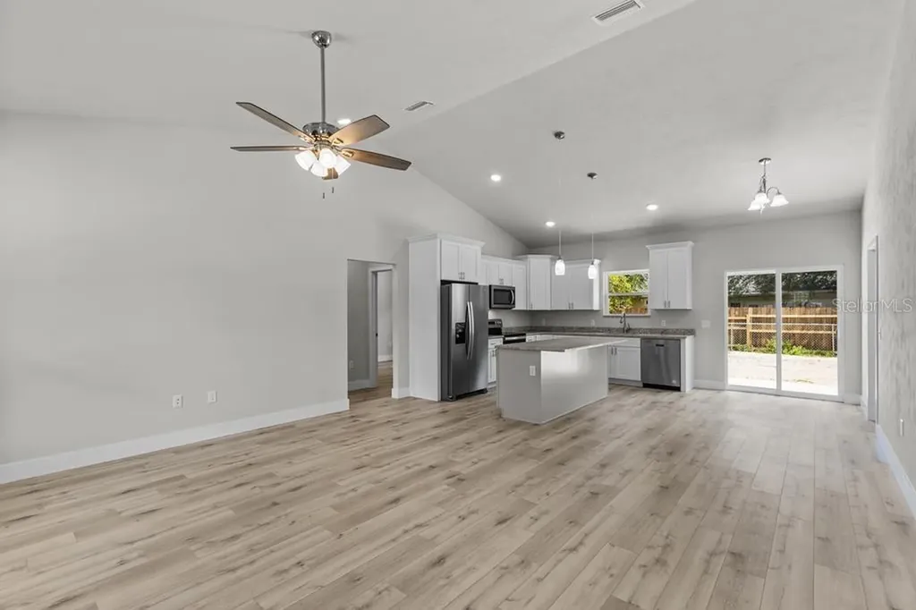 1115 Ricks Street Bell FL 32619