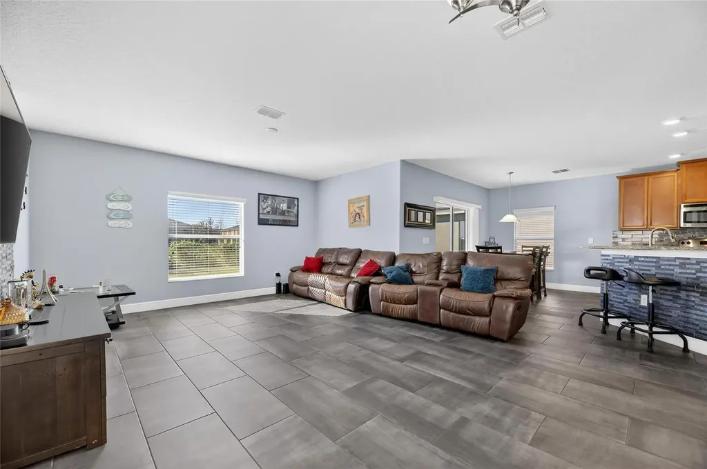 1504 Trailwater Street Ruskin FL 33570